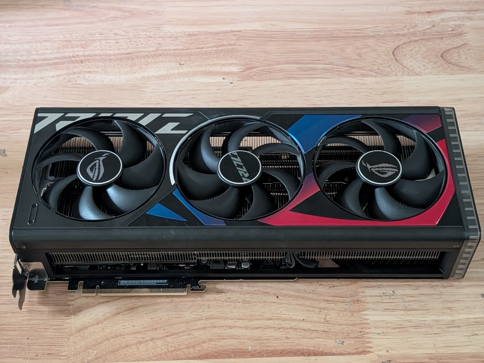 MEJOR OFERTA BH ASUS ROG Strix - Rtx 4090 24Gb Gddr6X reseña y precio